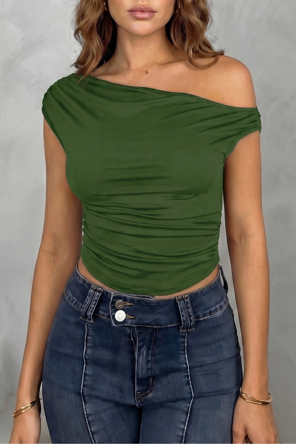Elovienne – Asymmetric ruched silhouette – One shoulder top