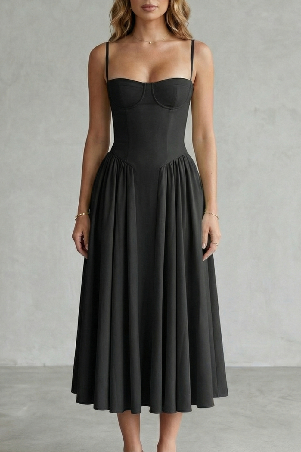 Calliope – Timeless structure – Women’s Sleeveless Structured Dress