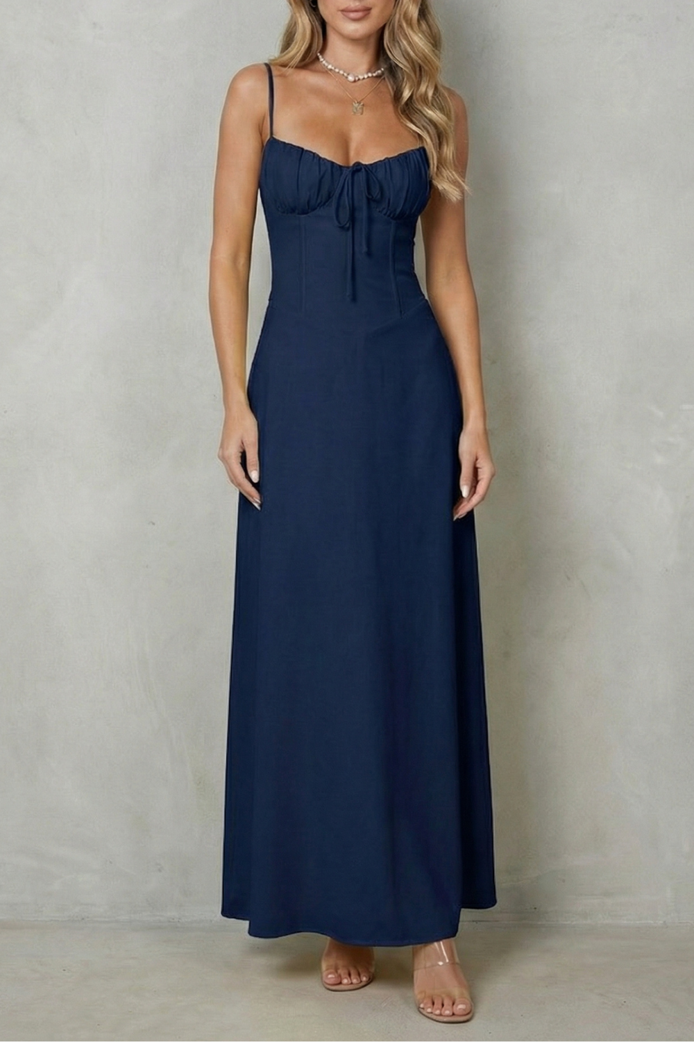Selena – Soft corset charm – Sleeveless flowing maxi dress