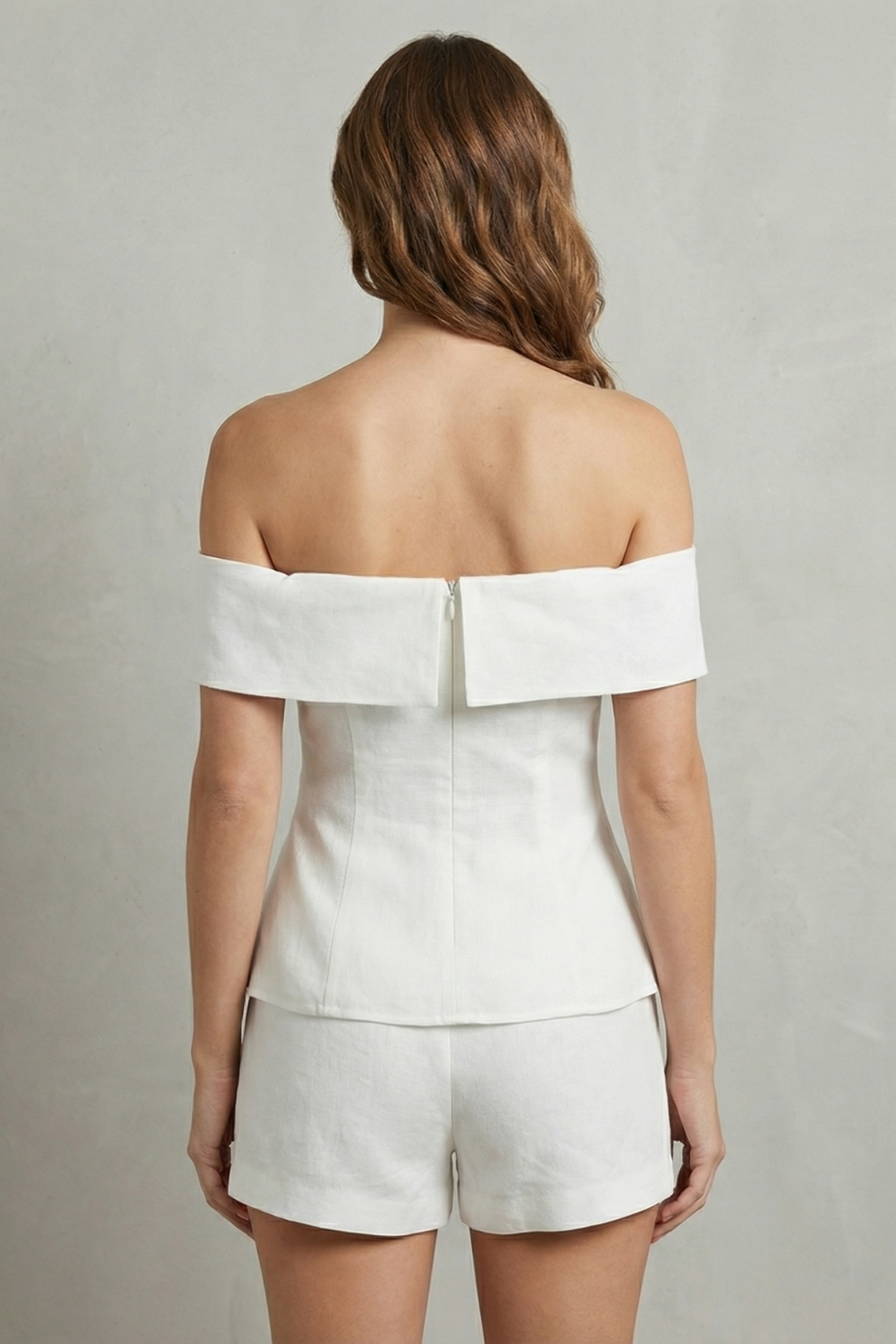 Alvienne – Off shoulder peplum elegance – Two piece set