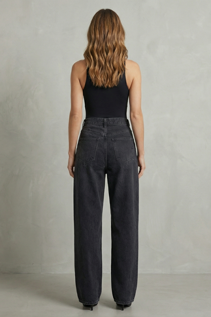 Casila – Asymmetrical closure – Straight-leg jeans