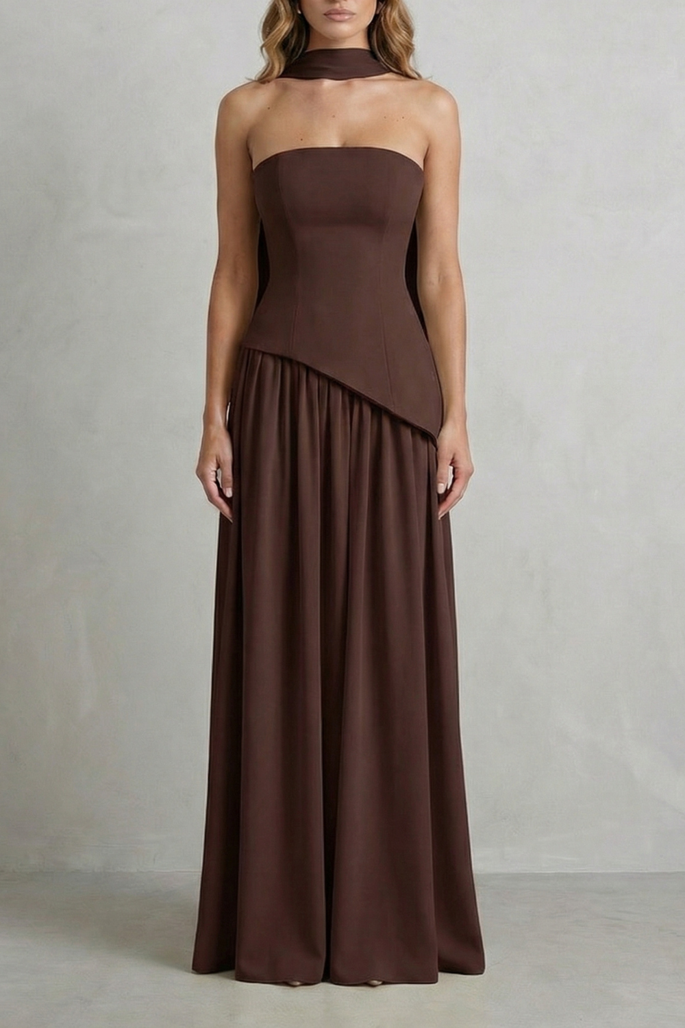 Celestara – Sculpted draped slit – Strapless maxi dress
