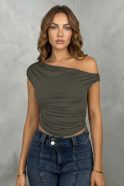 Elovienne – Asymmetric ruched silhouette – One shoulder top