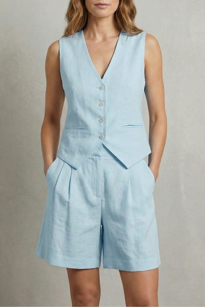 Linévora – Tailored summer ease – Vest and short set