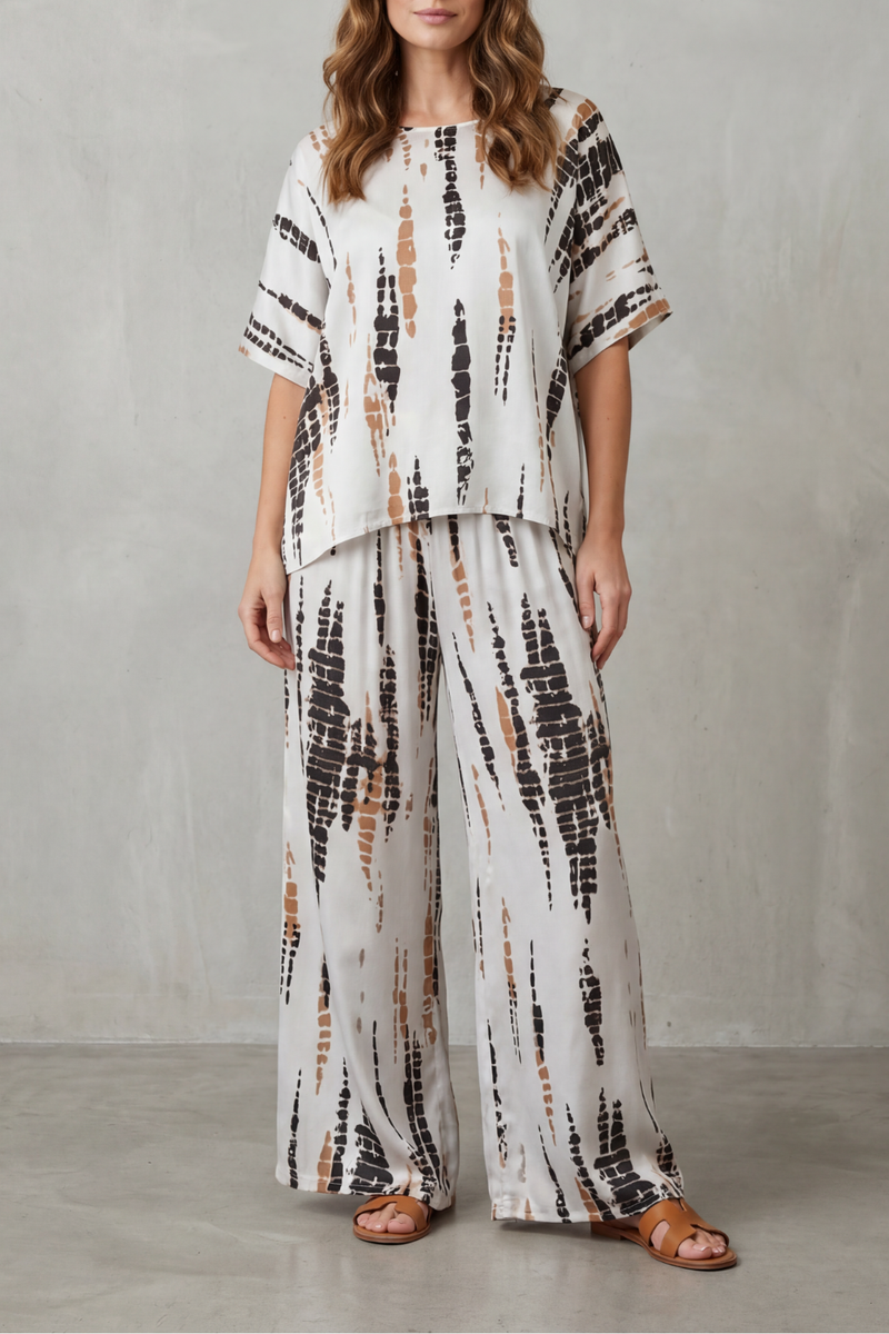 Marie – Abstract Print Detail – Wide-Leg Lounge Set