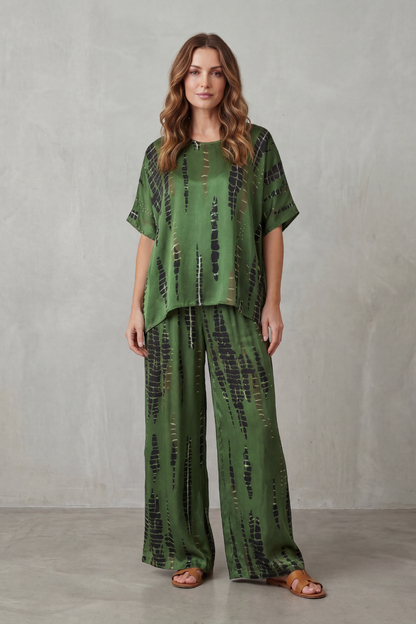 Marie – Abstract Print Detail – Wide-Leg Lounge Set