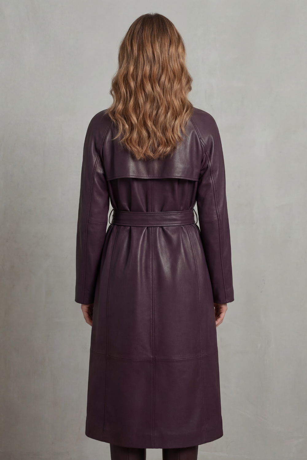 Marzienne – Waist-cinching silhouette – Faux leather trench coat