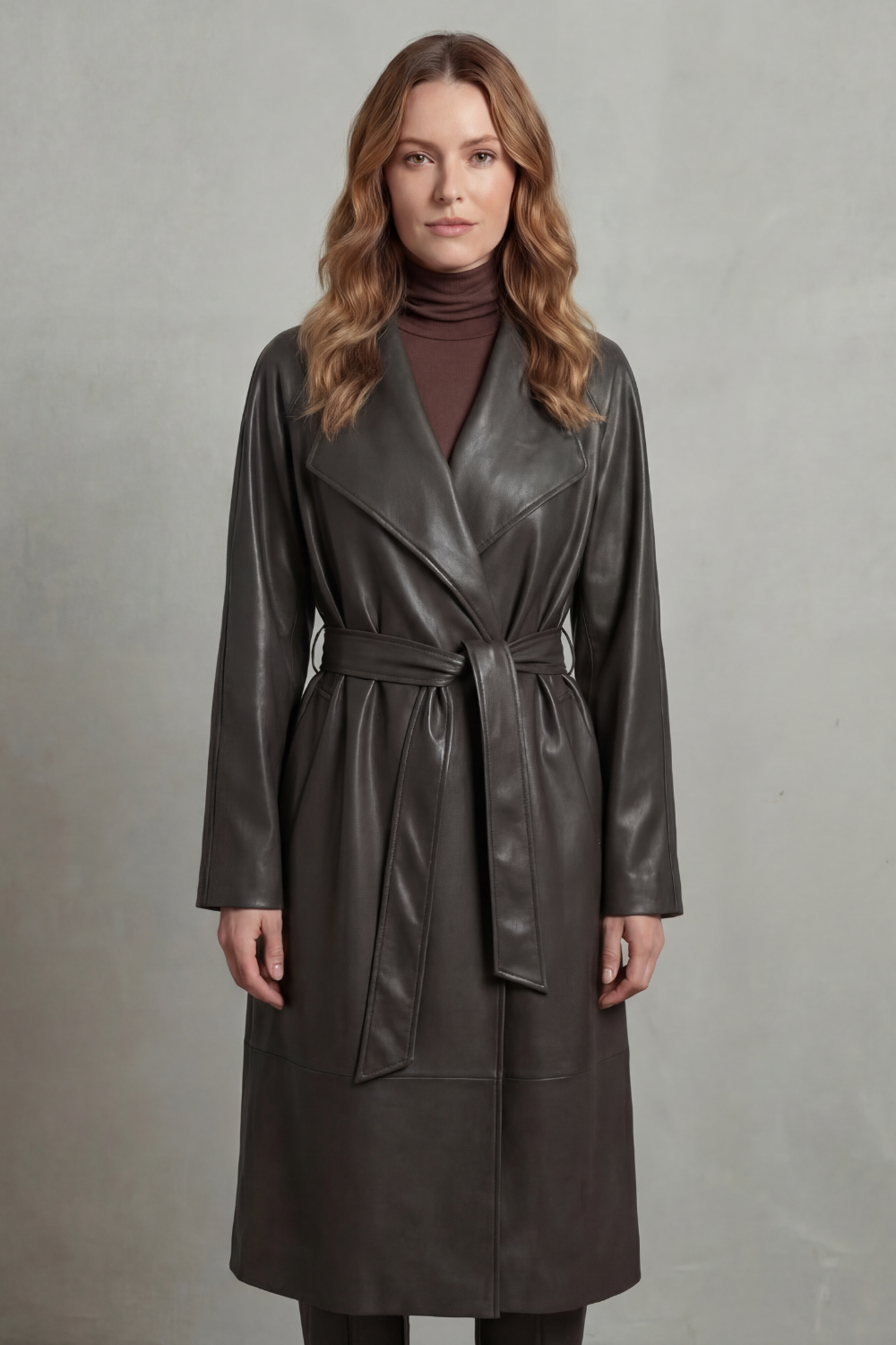 Marzienne – Waist-cinching silhouette – Faux leather trench coat