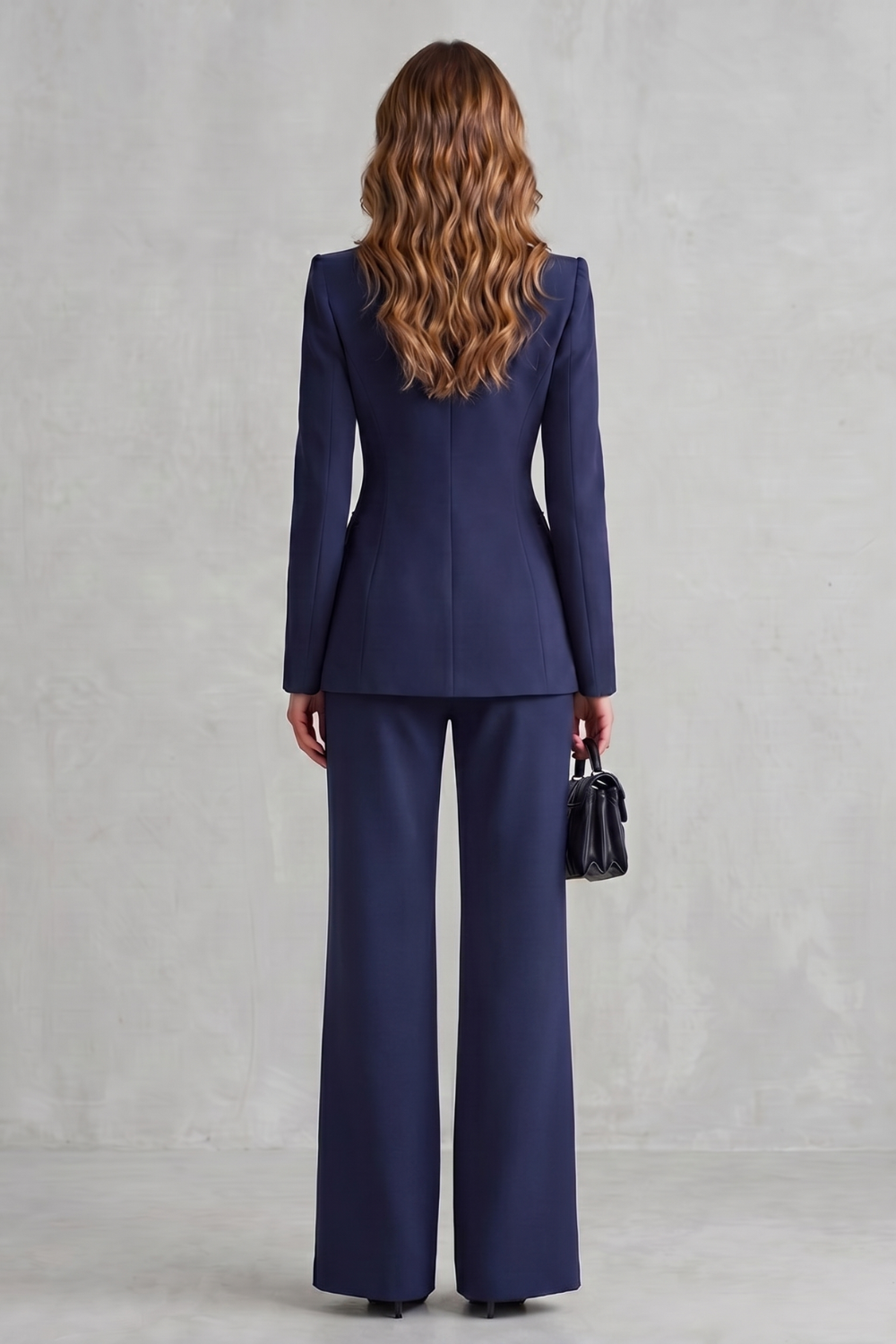Montclairé – Sculpted tailoring – Trouser suit set