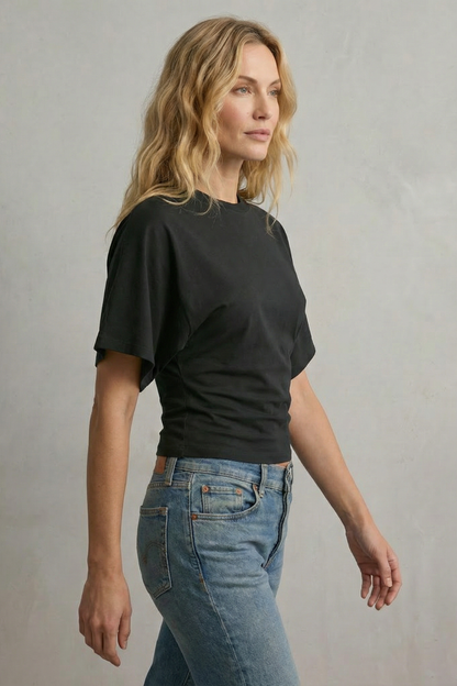 Seravelle – Sculpted waist elegance – Cropped top