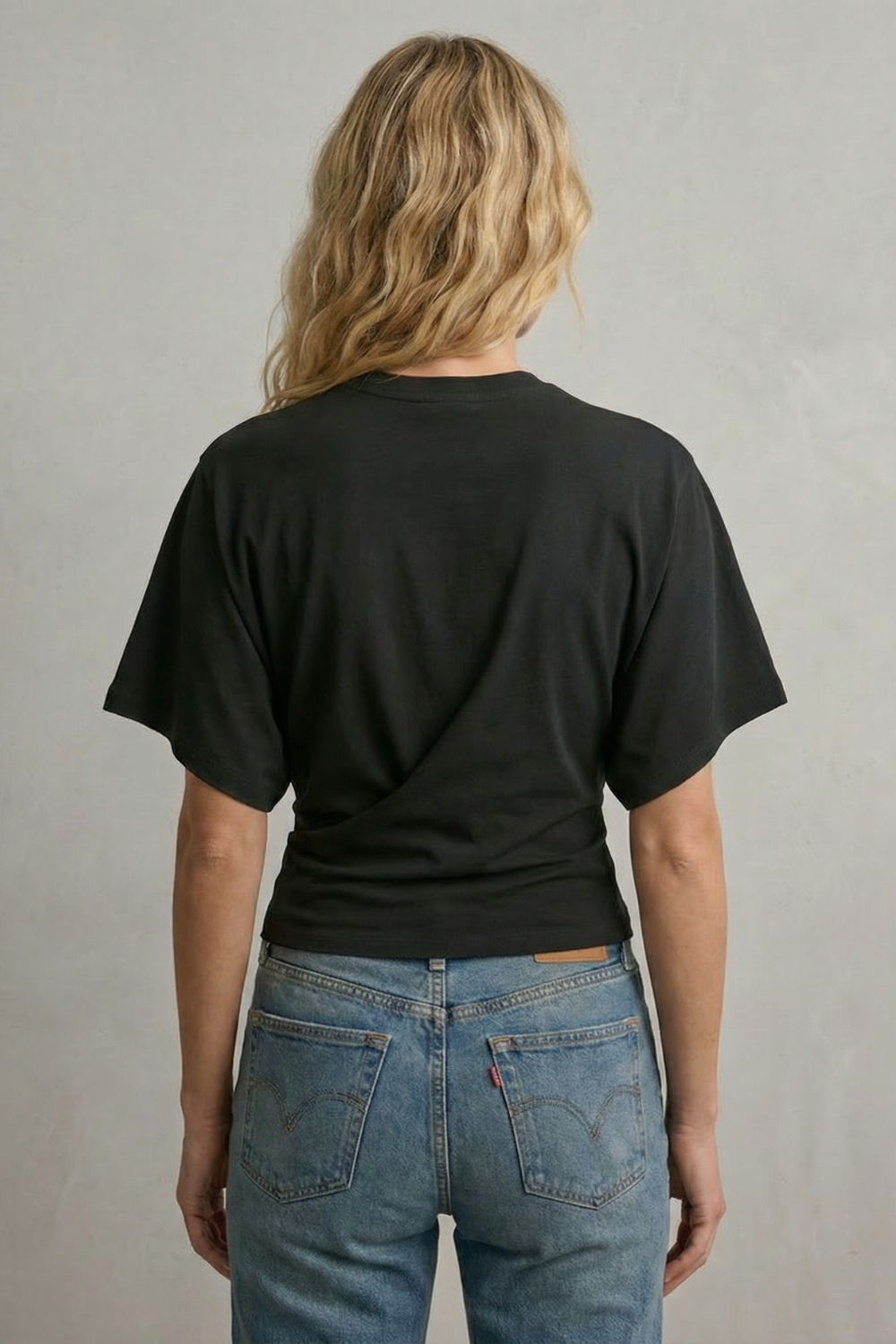 Seravelle – Sculpted waist elegance – Cropped top