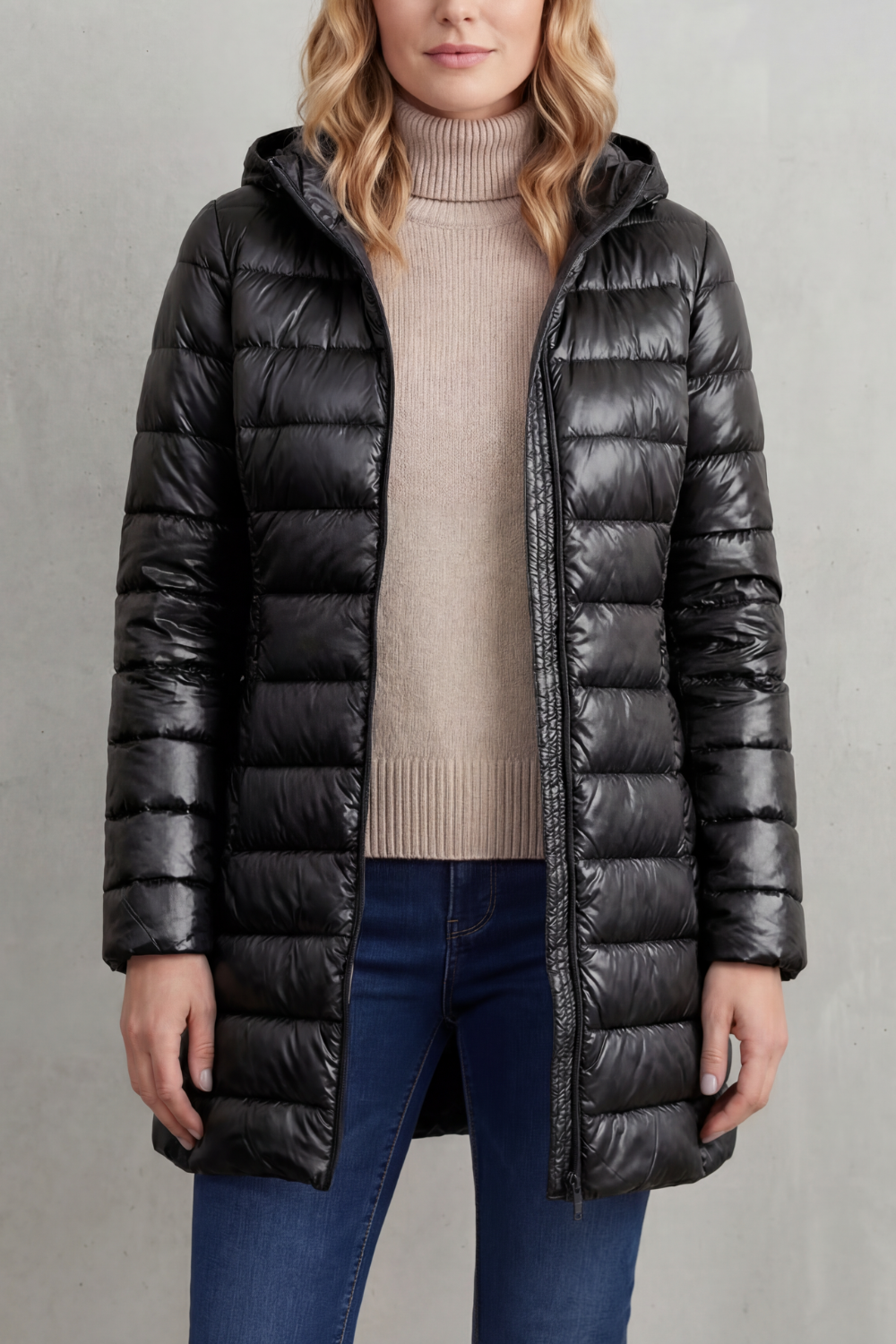 Serelune – Featherlight warmth – Hooded down jacket