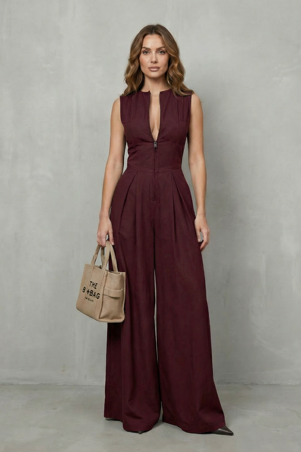 Valerisse – Sculpted zip-front elegance – Wide leg jumpsuit