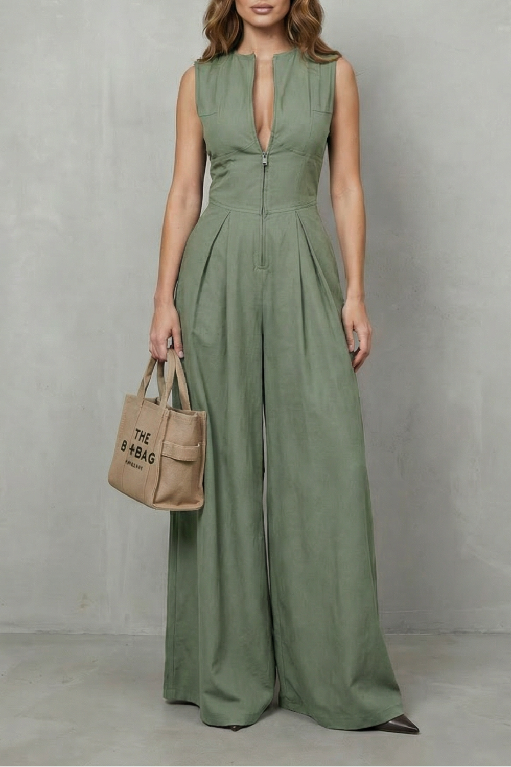Valerisse – Sculpted zip-front elegance – Wide leg jumpsuit