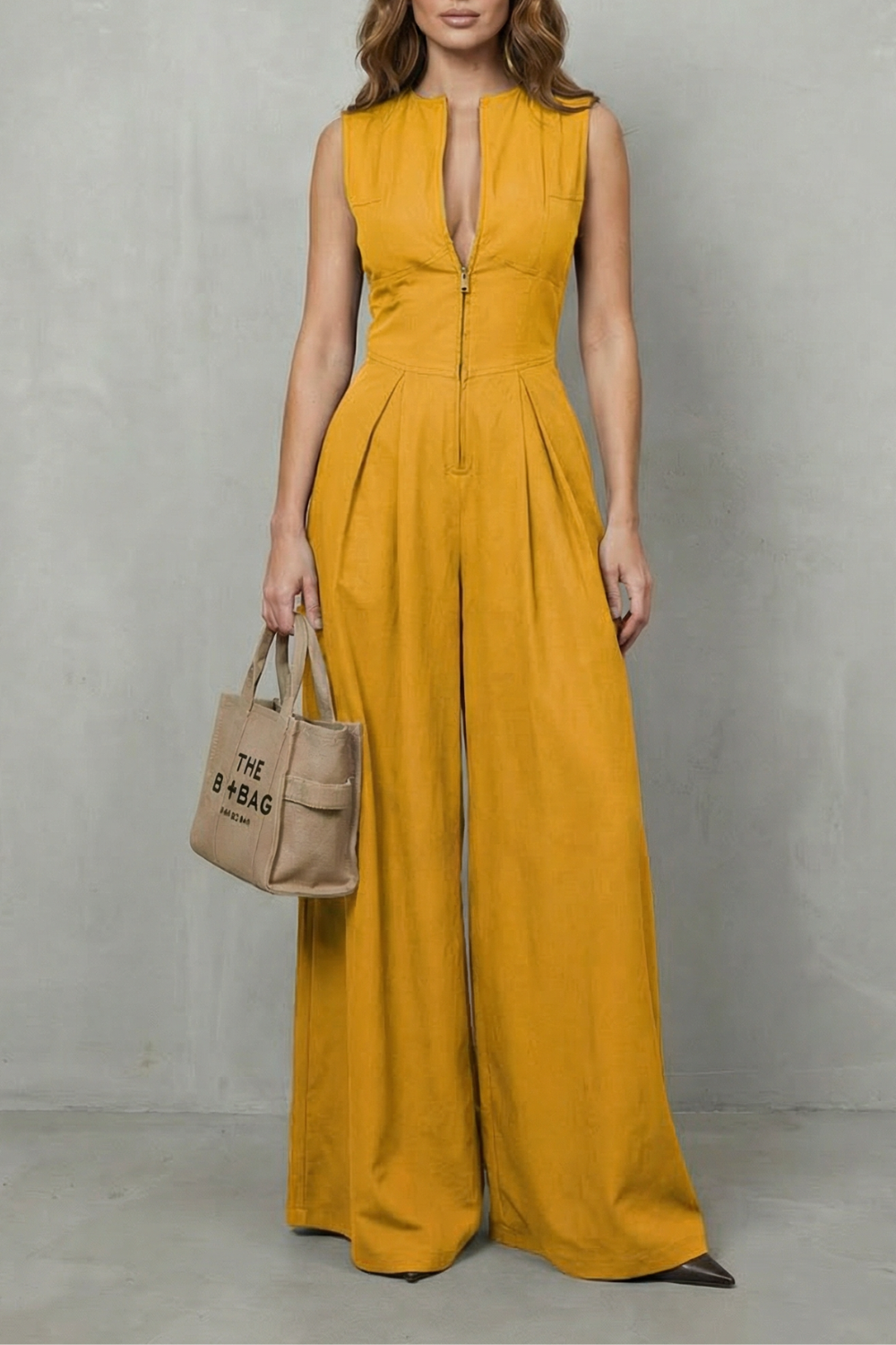 Valerisse – Sculpted zip-front elegance – Wide leg jumpsuit