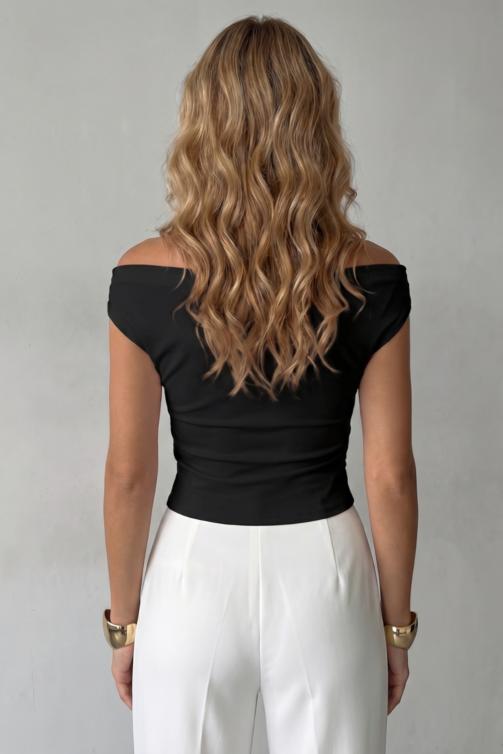 Veloura – Asymmetric draped silhouette – One shoulder top