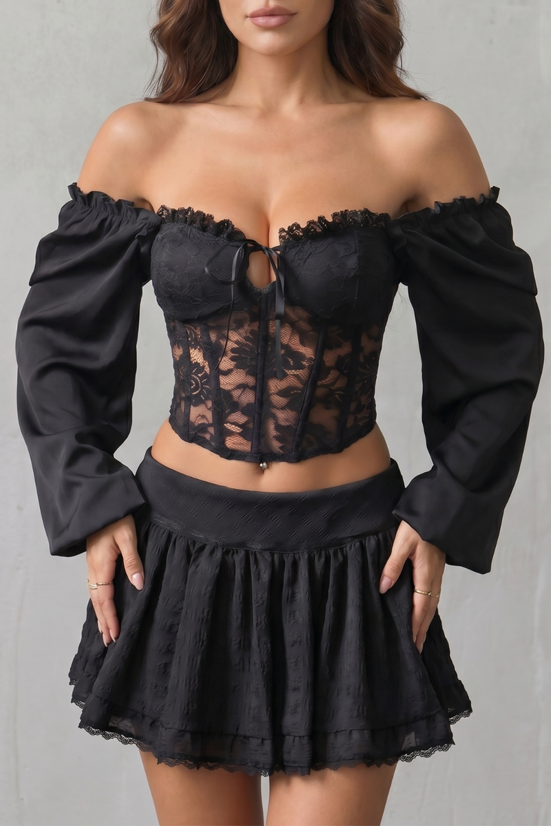 Velouraine – Romantic lace corsetry – Corset top